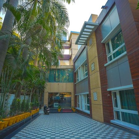 Hotel Q Saina S K Regency Rishīkesh Extérieur photo