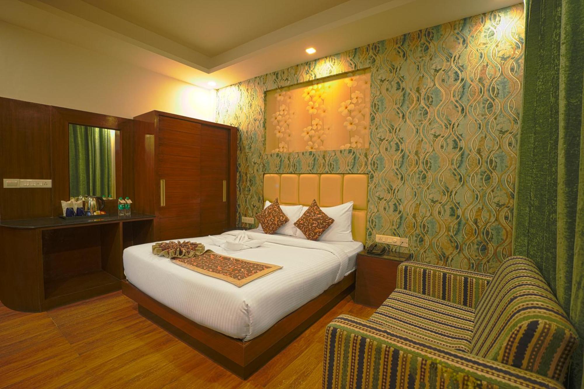 Hotel Q Saina S K Regency Rishīkesh Extérieur photo