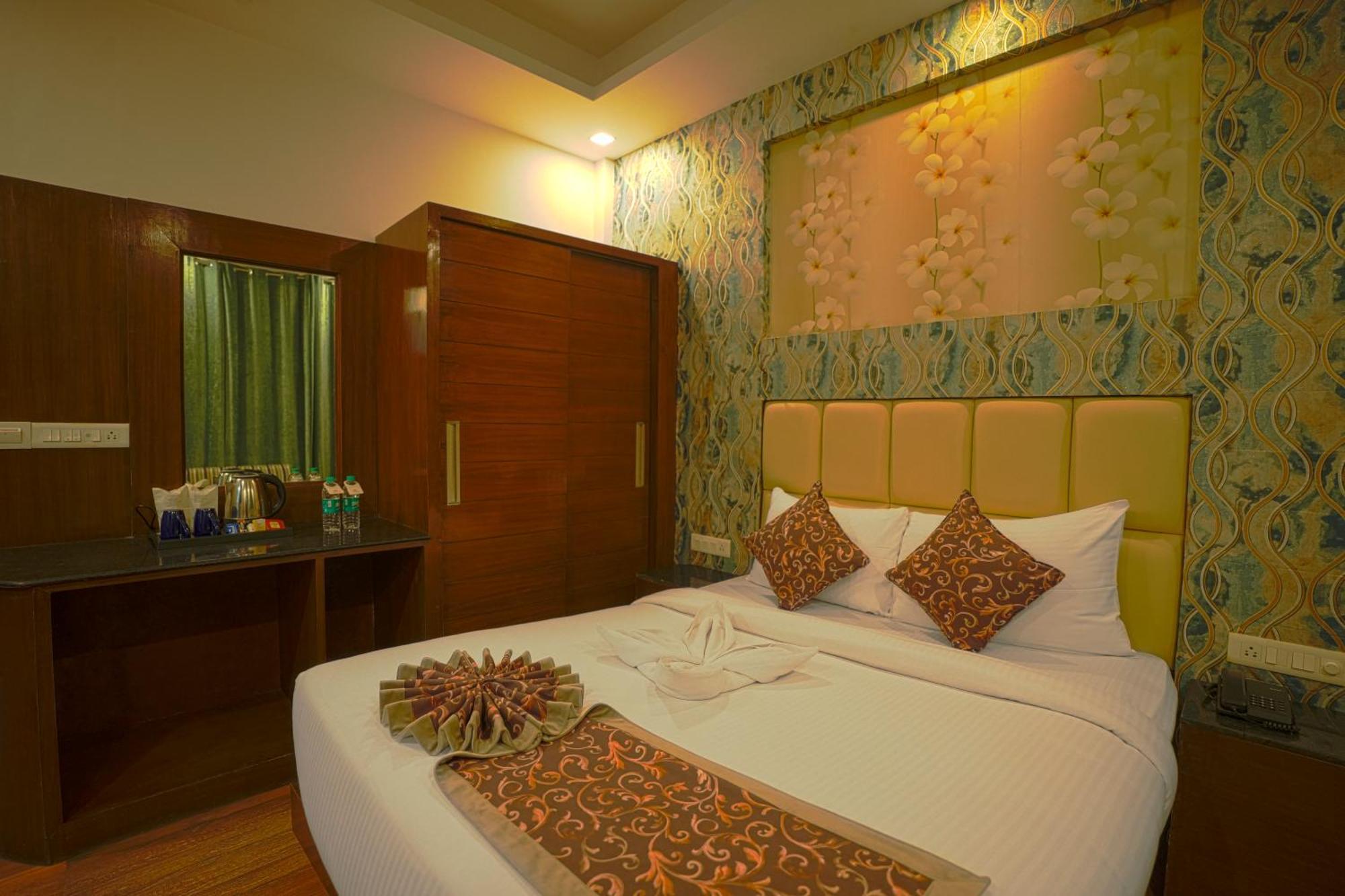 Hotel Q Saina S K Regency Rishīkesh Extérieur photo